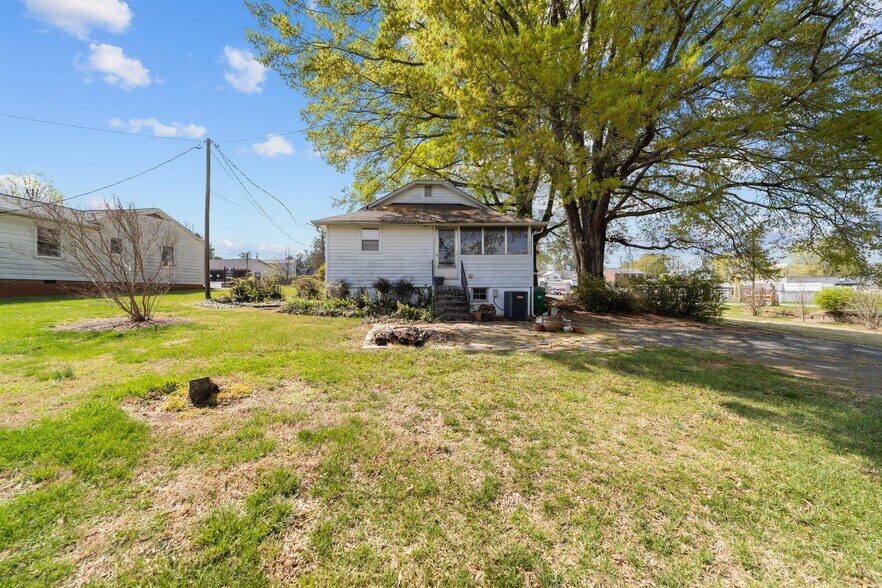 More Photos Of 313 E King St, King Land For Sale