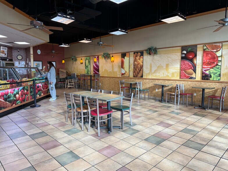 More Photos Of 603 S Marietta Pky, Marietta General Retail For Lease