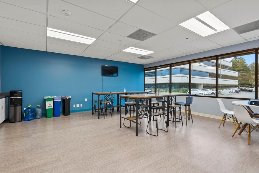 More Photos Of 1810 Gateway Dr, San Mateo Coworking Space