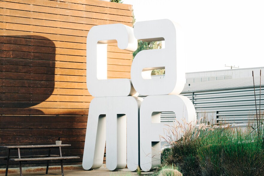 Primary Photo Of 2937 Bristol St, Costa Mesa Unknown For Lease