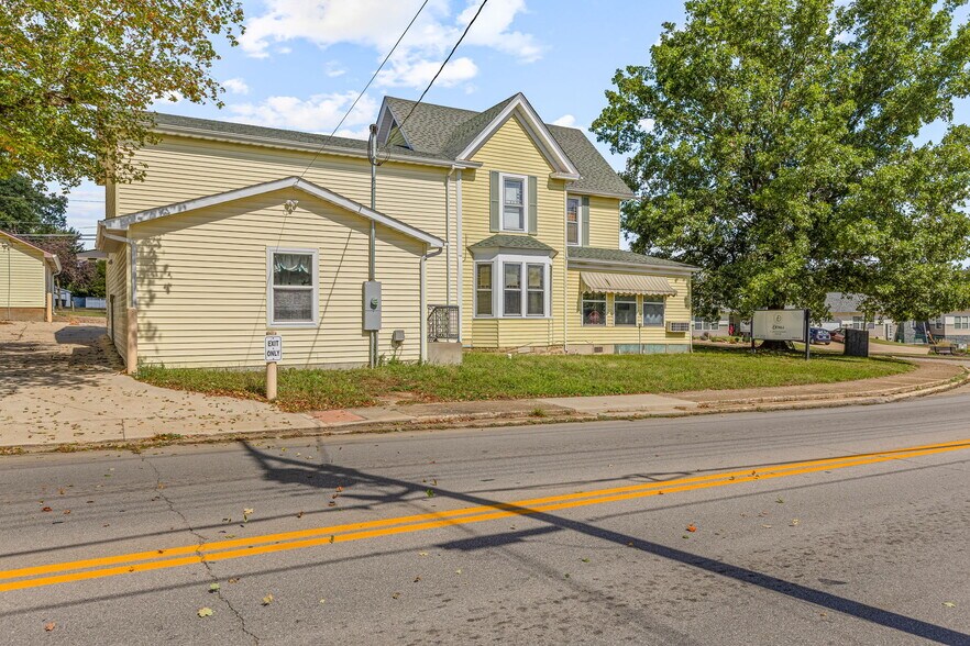 More Photos Of 47 N Allen St, Bonne Terre General Retail For Sale