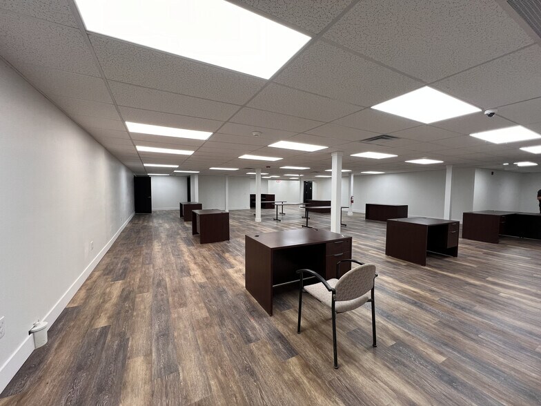 More Photos Of 494 Belmont Ave, Springfield Funeral Home For Lease