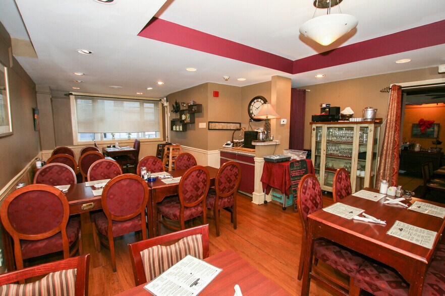 More Photos Of 2650-2652 E Somerset St, Philadelphia Restaurant For Lease