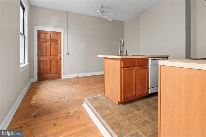 More Photos Of 2112 Fleet St, Baltimore Bar For Sale