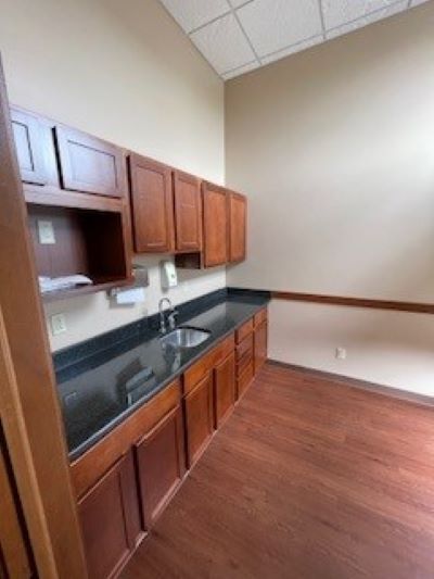 More Photos Of 2127 Midlands Ct, Sycamore Office For Lease