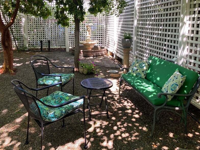 More Photos Of 870 Hartnell Ave, Redding Garden Center For Sale
