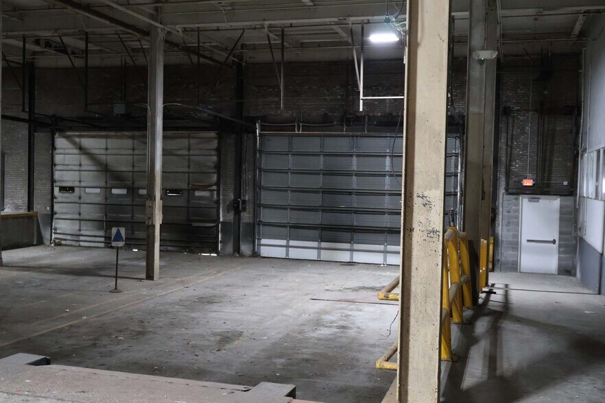 More Photos Of 2120 S Washington Ave, Lansing Warehouse For Sale