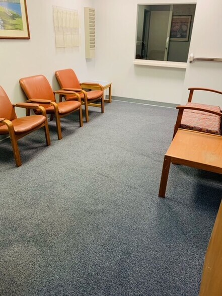 More Photos Of 7610 Carroll Ave, Takoma Park Medical For Sale