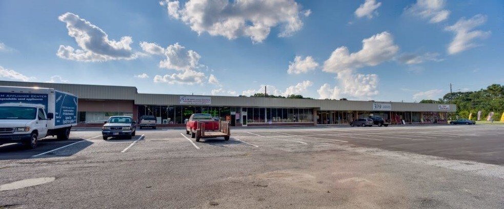 Primary Photo Of 309 Main St, Garden City Unknown For Lease