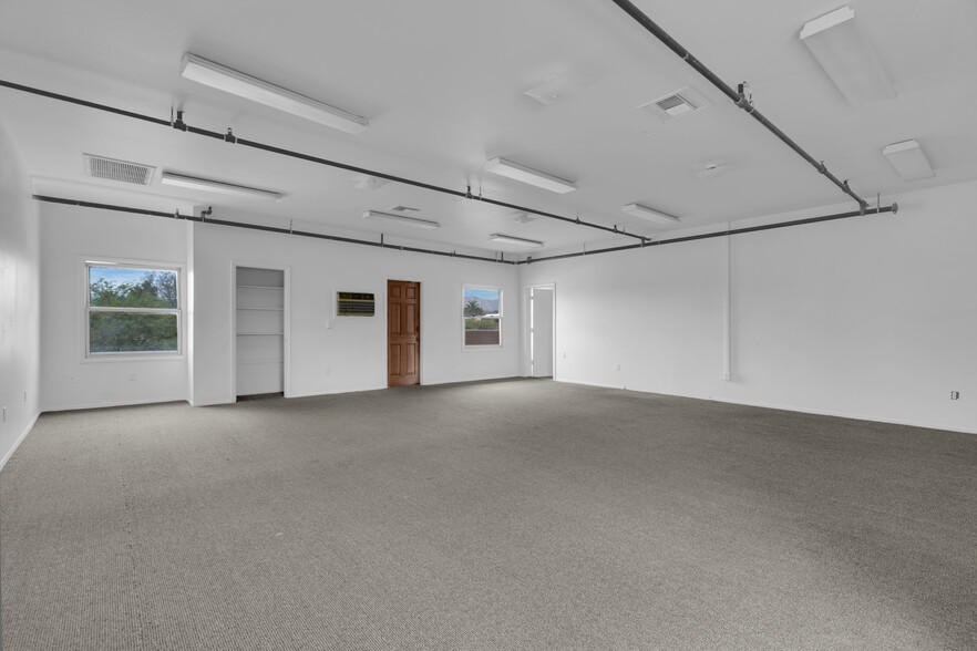 More Photos Of 639 N 6th Ave, Tucson Office For Sale