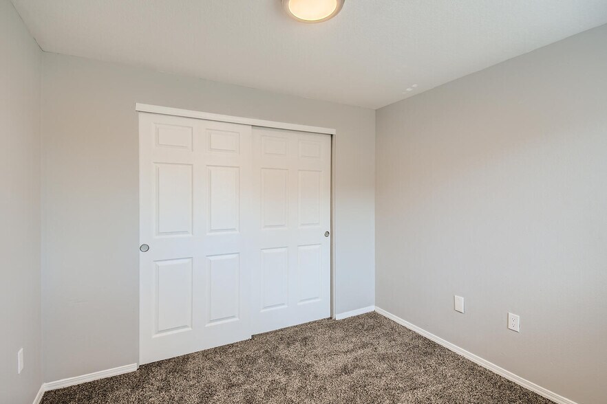 More Photos Of 13334 SE Division St, Portland Apartments For Sale