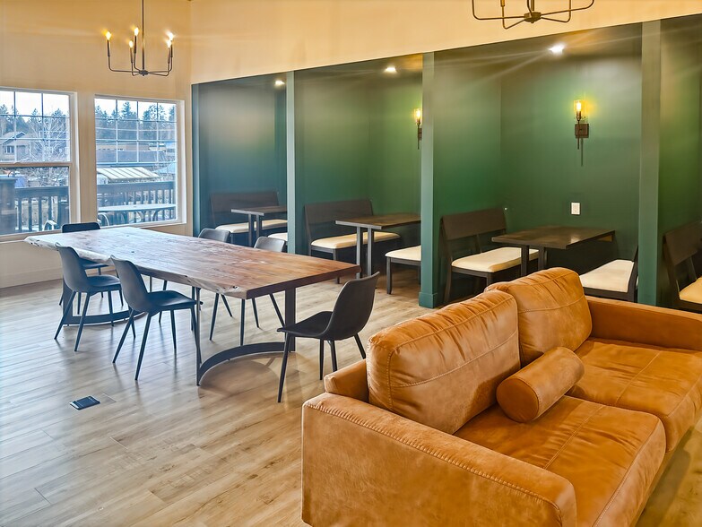 More Photos Of 207 N Fir St, Sisters Coworking Space