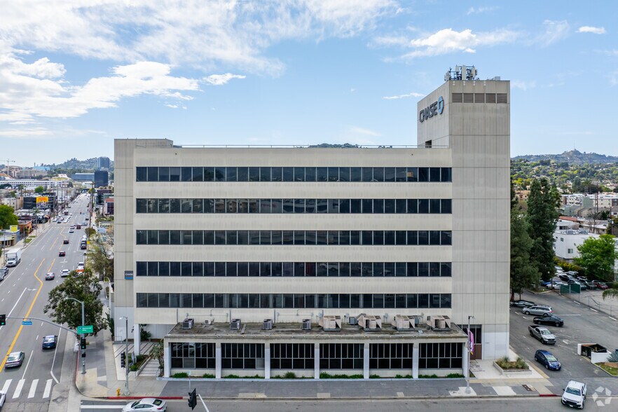 More Photos Of 4455 Lankershim Blvd, North Hollywood Office For Lease