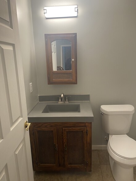 More Photos Of 116 Tecumseh St, Dundee Storefront Retail Office For Sale