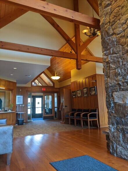 More Photos Of 1095 Profile Rd, Franconia Medical For Sale