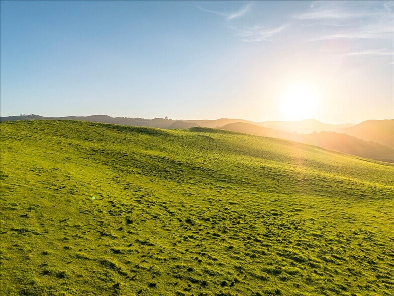 More Photos Of 9451 Batchelder Rd, Los Alamos Land For Sale