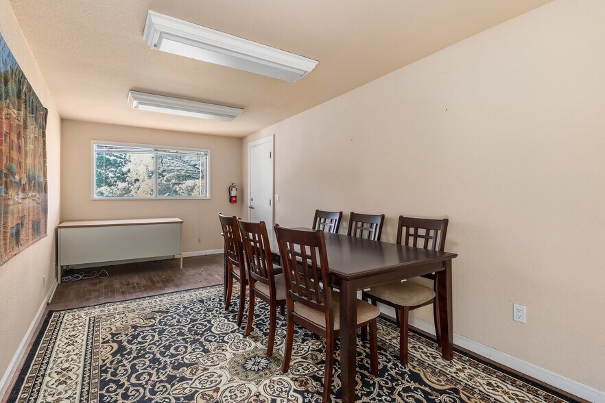 More Photos Of 535 Calf Canyon Hwy, Creston Winery Vineyard For Sale