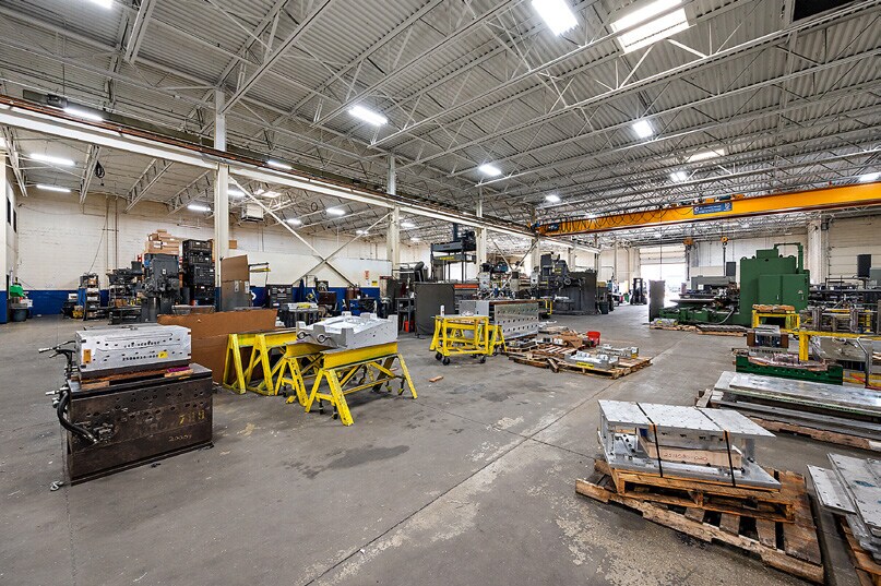 More Photos Of 44837 Morley Dr, Clinton Township Manufacturing For Sale