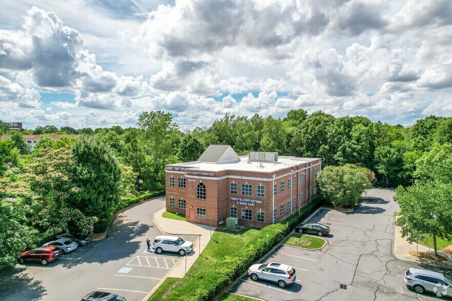 More Photos Of 10370 Park Rd Ex, Charlotte Medical For Lease