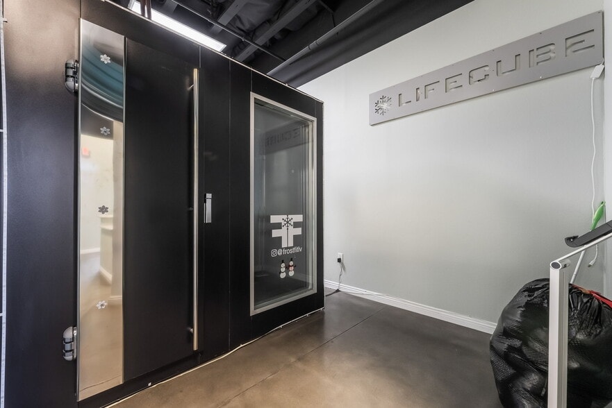 More Photos Of 8665 S Eastern Ave, Las Vegas Office For Lease