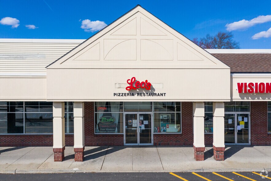 More Photos Of 1425-1433 Route 300, Newburgh Unknown For Lease