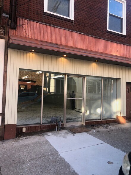 More Photos Of 435 Cavitt Ave, Trafford Storefront Retail Residential For Lease
