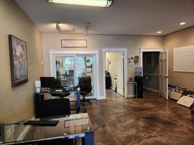 More Photos Of 1642 Pleasure House Rd, Virginia Beach Storefront For Lease