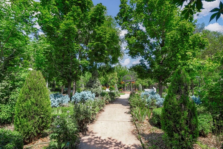 More Photos Of , Colorado Springs Unknown For Sale