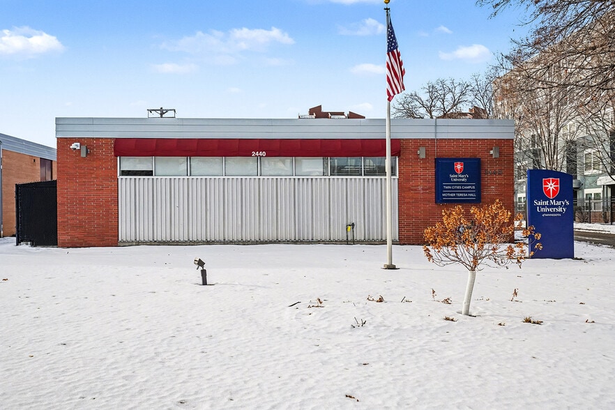 More Photos Of 2436 Park Ave, Minneapolis Office For Sale