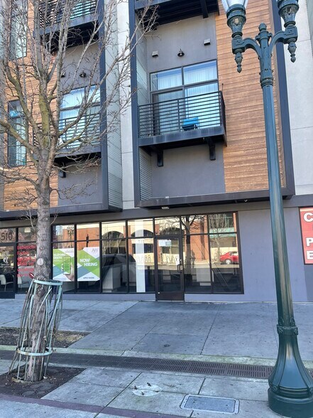 More Photos Of 506 E Weber Ave, Stockton Apartments For Lease