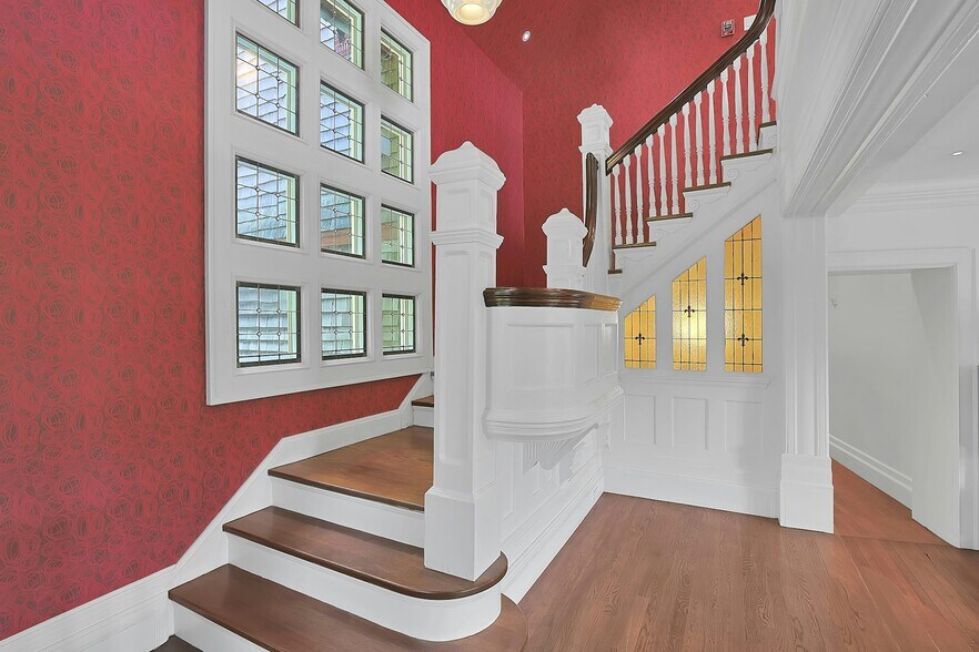 More Photos Of 20 Nazareth Way, Philipstown Specialty For Sale