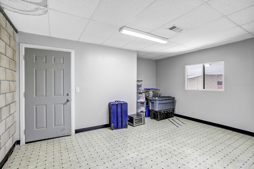 More Photos Of 19821 Valley Blvd, Walnut Auto Repair For Sale