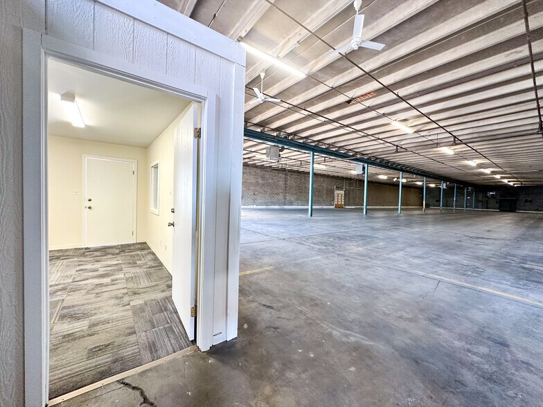 More Photos Of 4590 Jason St, Denver Warehouse For Lease