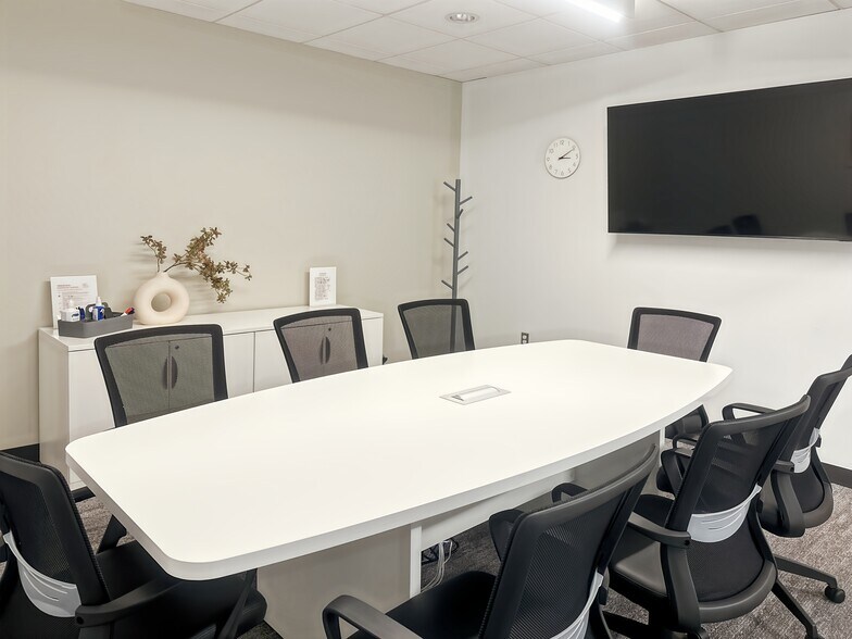 More Photos Of 4301 Route 1, Monmouth Junction Coworking Space