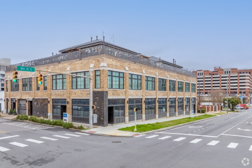 More Photos Of 201 18th St S, Birmingham Storefront Retail Office For Lease