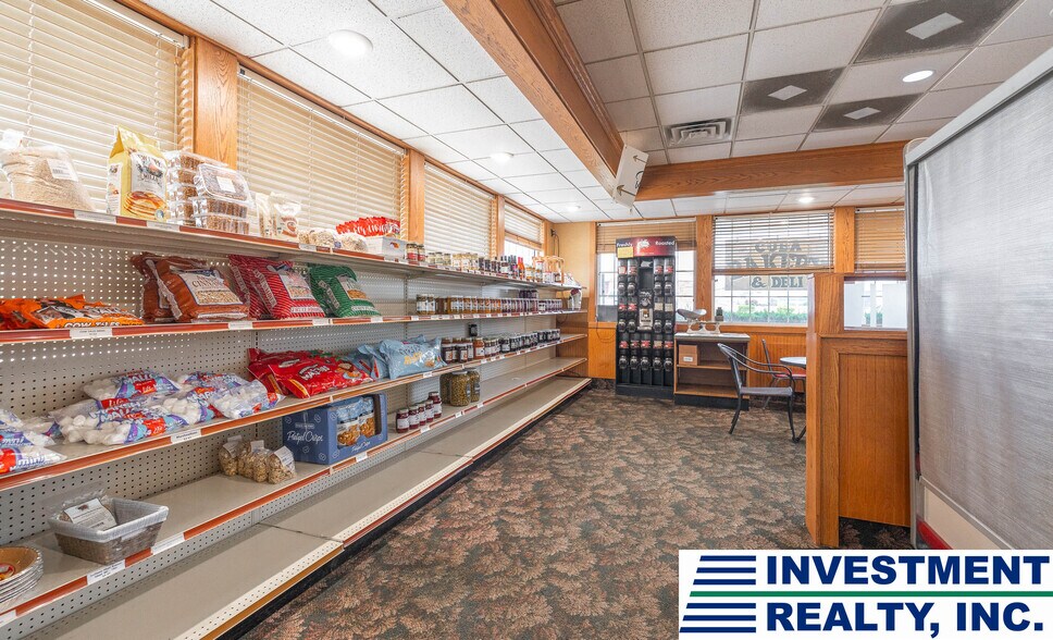 More Photos Of 60 Highway P, Cuba Freestanding For Sale