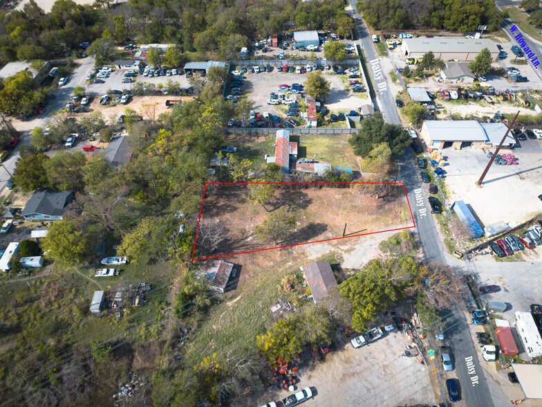 More Photos Of 2307 Daisy Dr, Austin Land For Sale