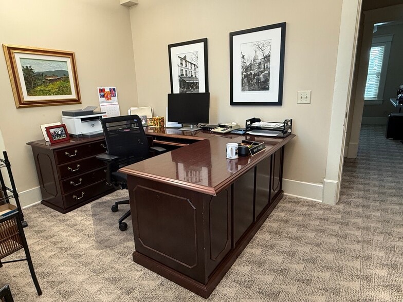 More Photos Of 2110 Blair Blvd, Nashville Office For Sale