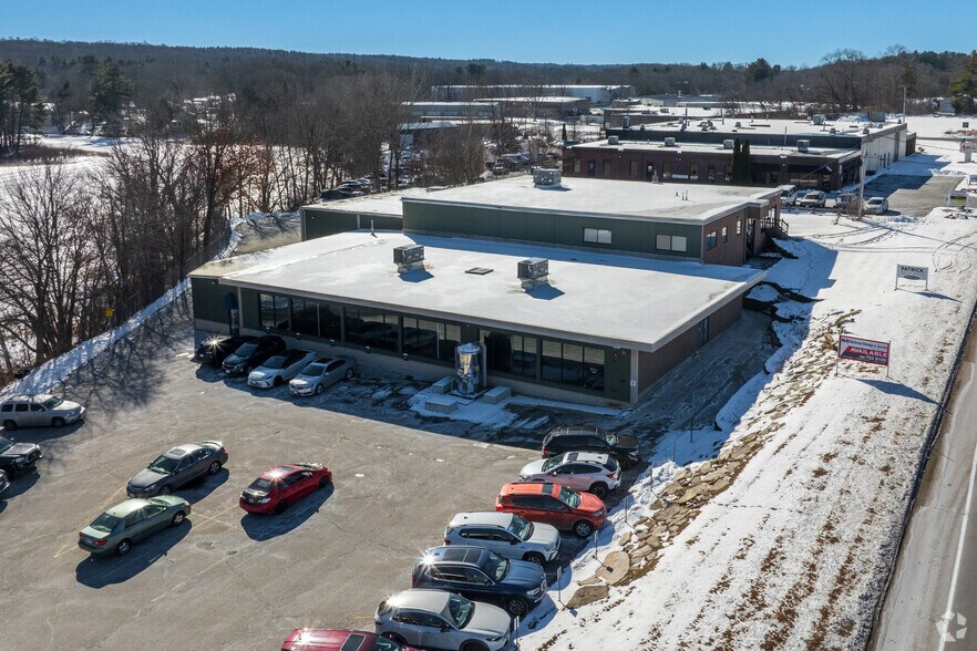 More Photos Of 421 Washington St, Auburn Freestanding For Lease