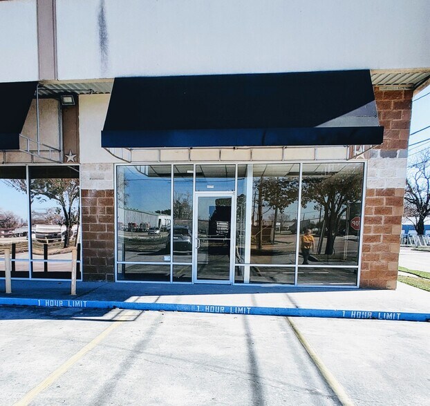 Primary Photo Of 2910 Antoine Dr, Houston Unknown For Lease