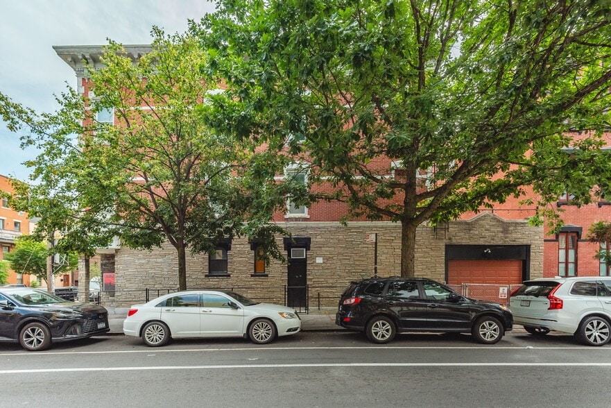 More Photos Of 122 Meserole Ave, Brooklyn Storefront Retail Residential For Sale