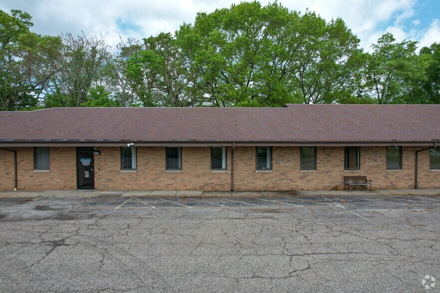 More Photos Of 2400 Hospital Dr, Aliquippa Medical For Sale