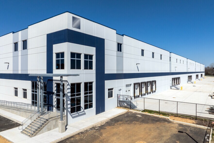 More Photos Of 332 S 17th St, Camden Industrial For Sale