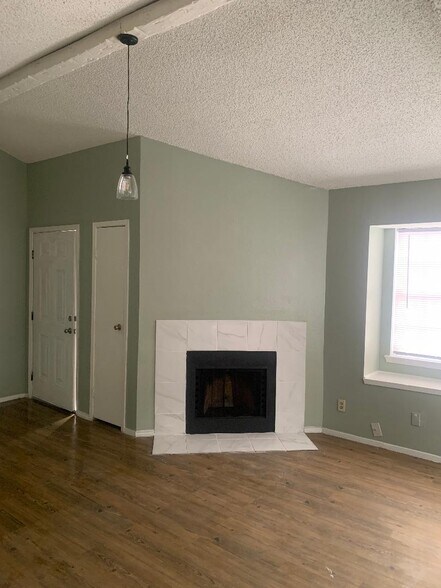 More Photos Of 5502 Farley Dr, Houston Apartments For Sale