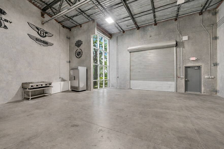 More Photos Of 3900 NW 126th Ave, Coral Springs Warehouse For Sale