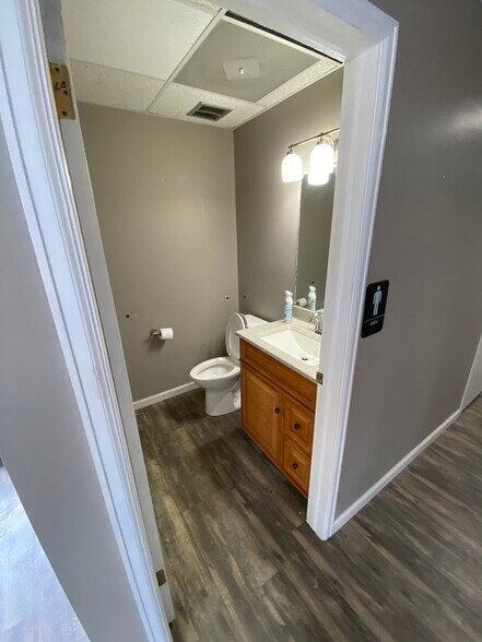More Photos Of 2723 W 11th St Rd, Greeley Storefront Retail Office For Sale