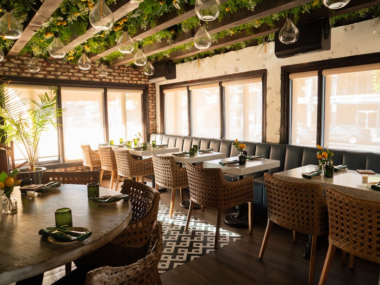 More Photos Of 8722 W 3rd St, Los Angeles Restaurant For Lease