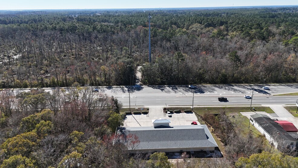 More Photos Of 463243 FL-200, Yulee General Retail For Lease