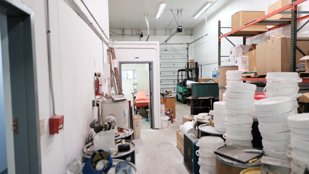 More Photos Of 130 Lenox Ave, Stamford Warehouse For Sale