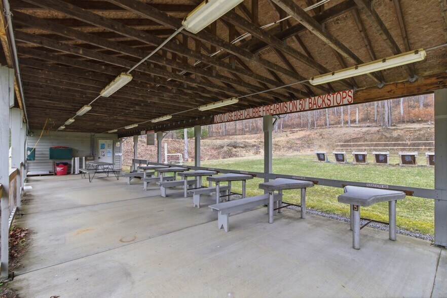 More Photos Of 89 Nolan Rd, Penfield General Retail For Sale